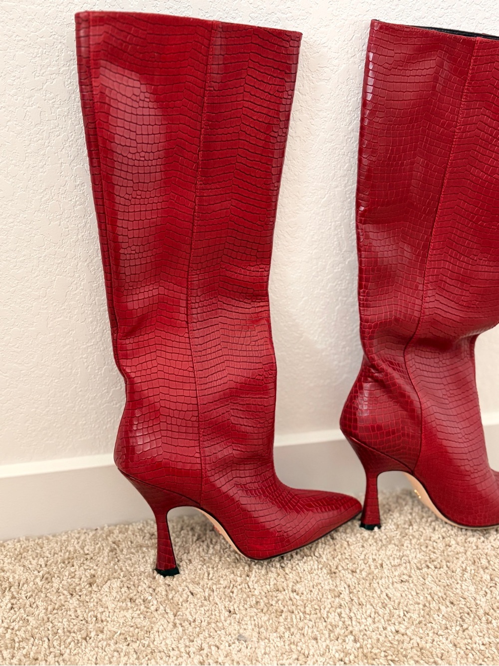 Stuart Weitzman Red Croc-Embossed Knee High Parton Boot sz 7 - Picture 5 of 13